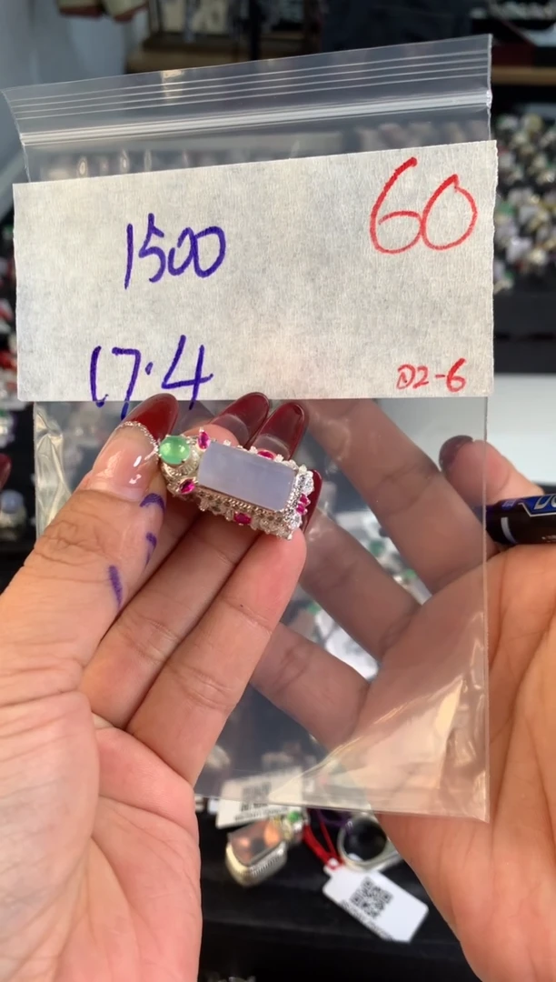 【闪购商品】定制翡翠未镶嵌毛货需精细抛光