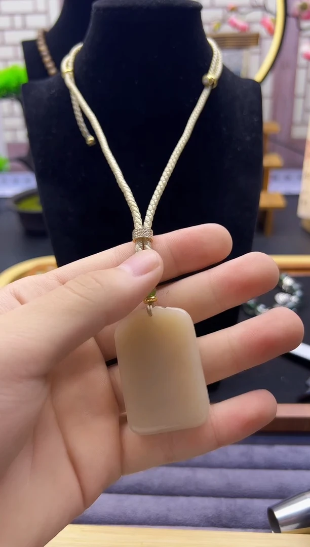 【闪购商品】和田玉颈饰14K金镶嵌X332