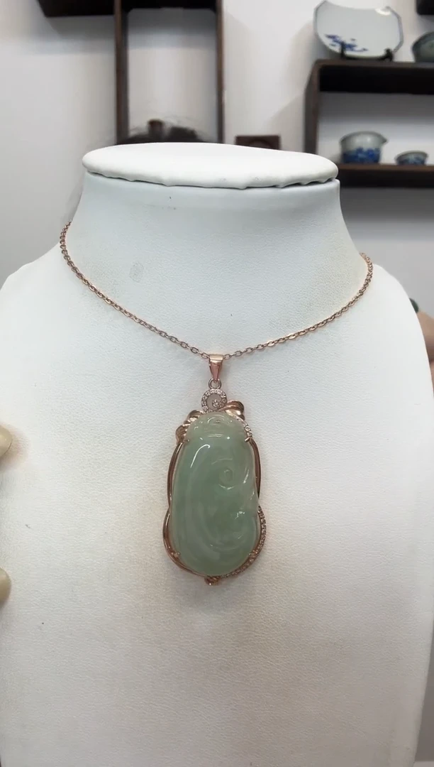 吊坠(赠链)银S925镶嵌翡翠小如意玫瑰边