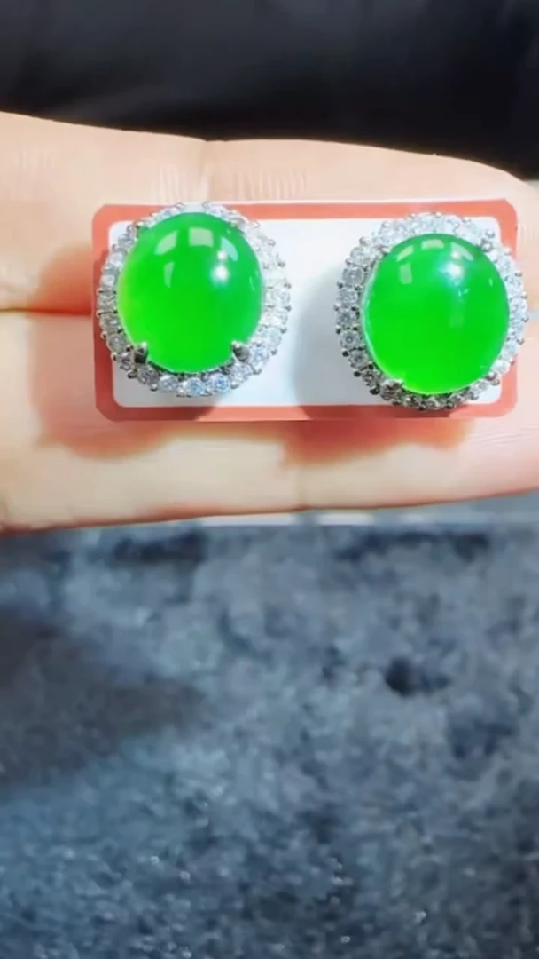 定制翡翠未镶嵌翡翠耳环5