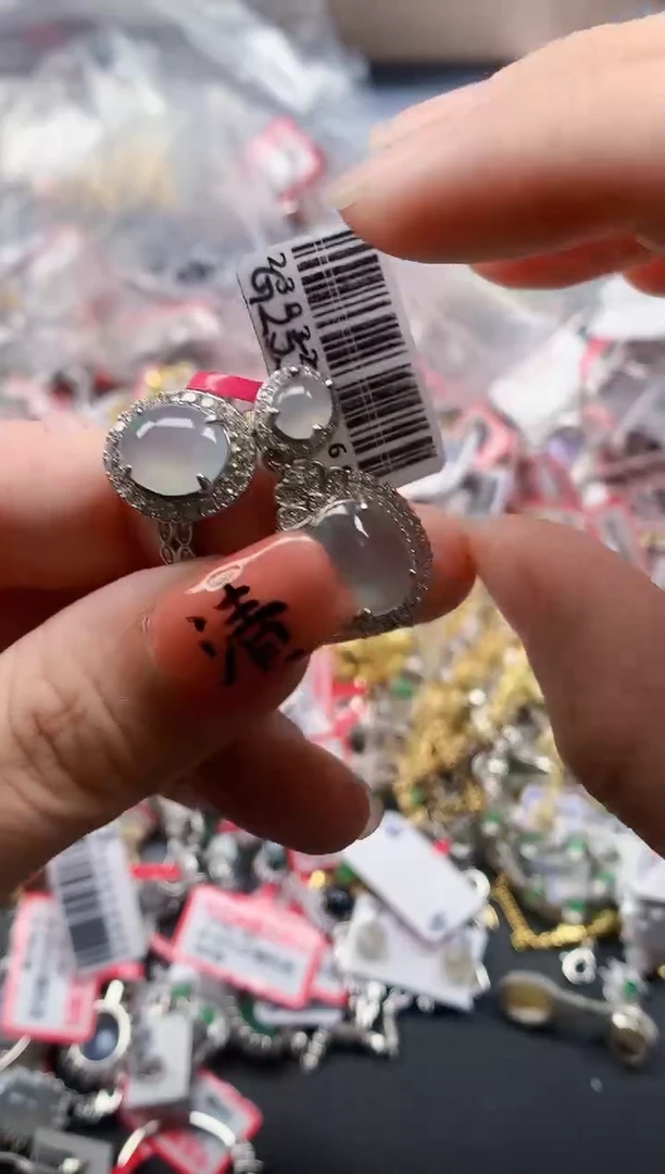 银S925镶嵌戒指翡翠天然A货缅甸翡翠