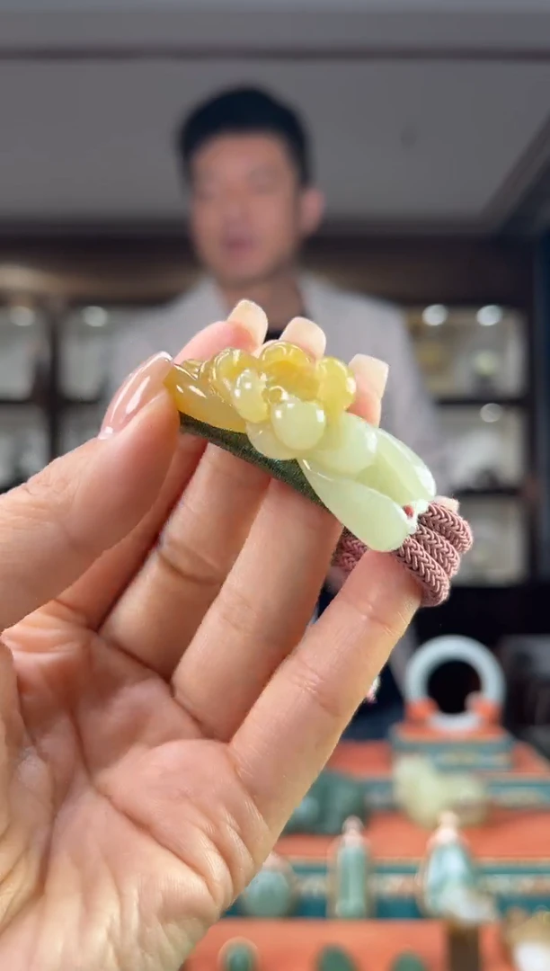 颈饰未镶嵌和田玉佩佩