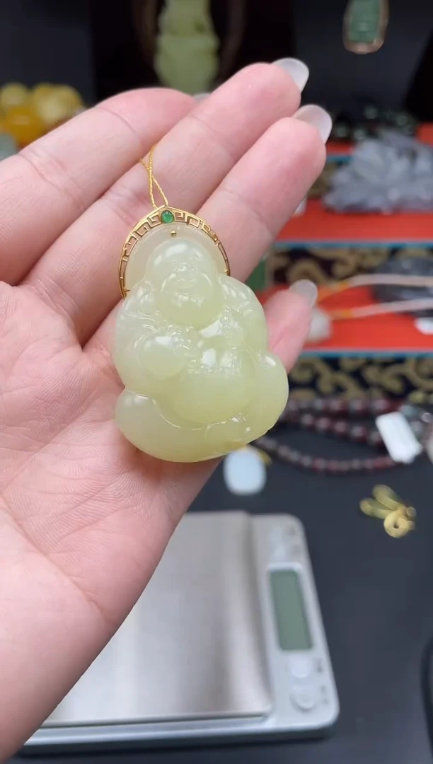 和田玉18K金镶嵌颈饰吊坠KH01