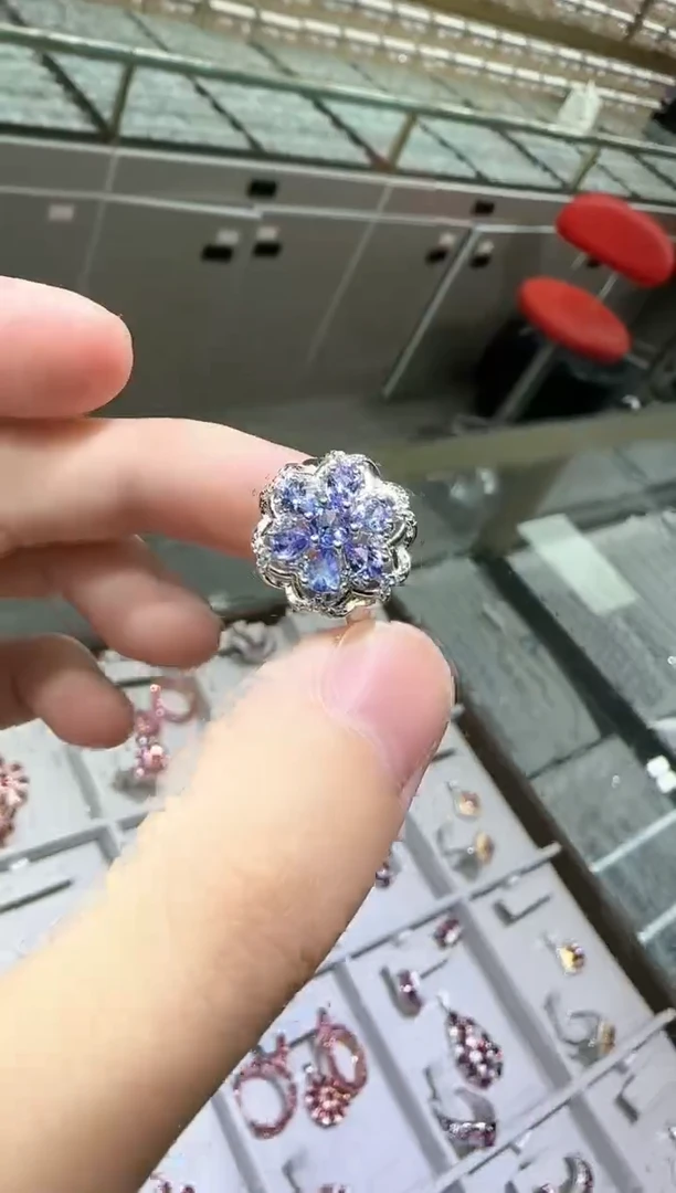 【闪购商品】坦桑石戒指银S925镶嵌5mm设计款