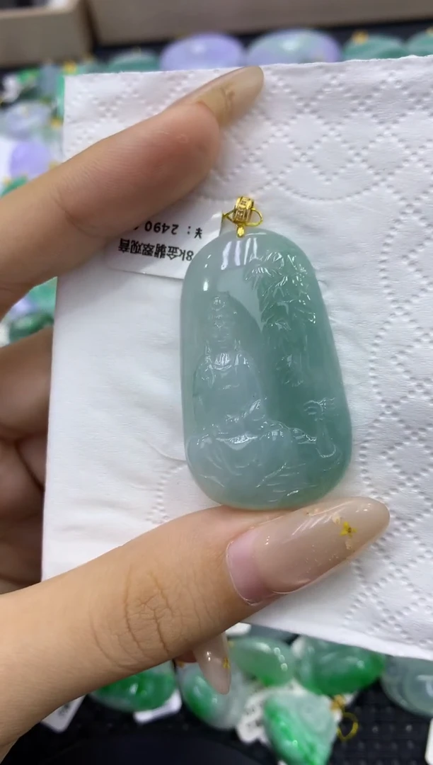 颈饰18K金镶嵌翡翠天然缅甸翡翠A货