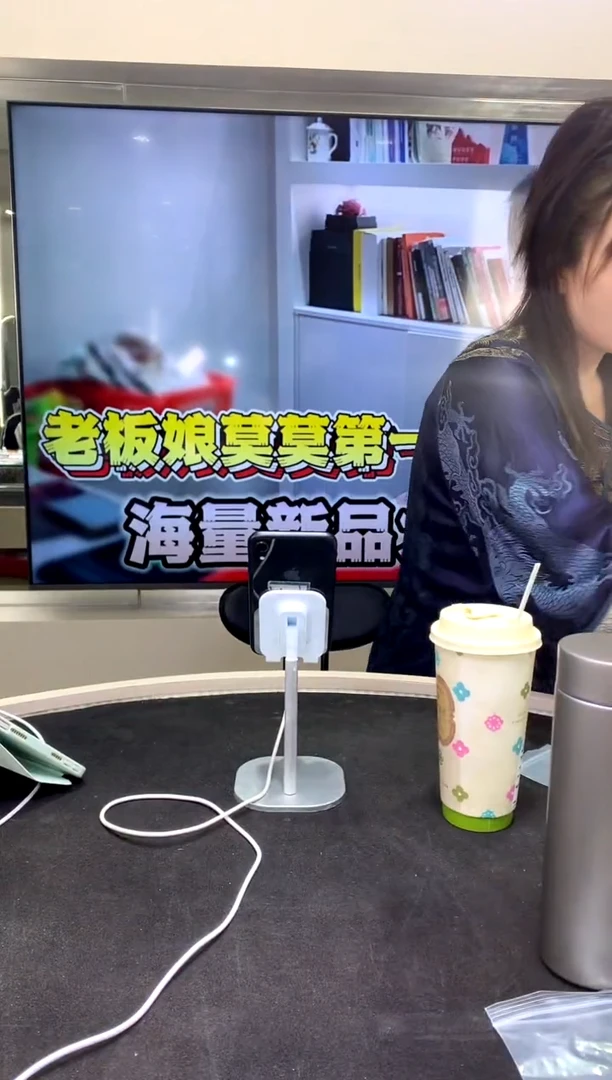 颈饰未镶嵌翡翠手串