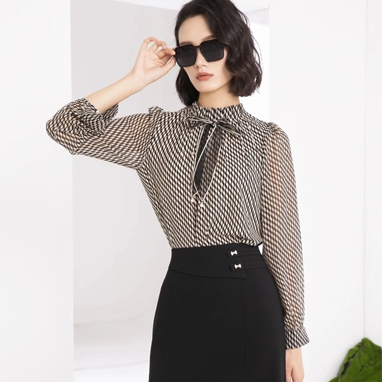 S021，时尚2025早春新款气质几个图案高级桑蚕丝蝴蝶结衬衫