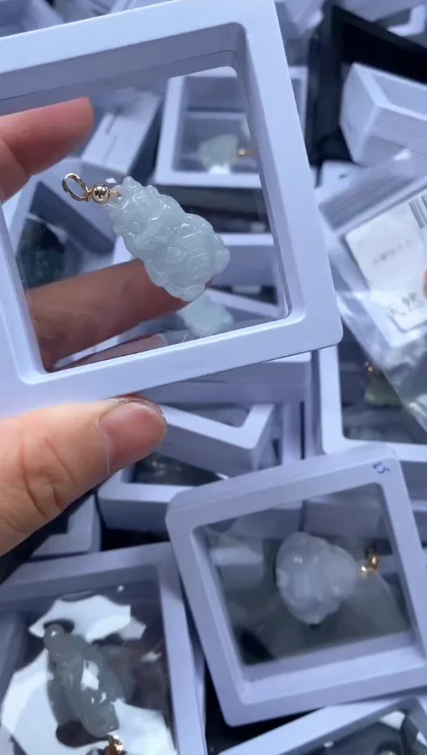 【闪购商品】翡翠吊坠(不含链)未镶嵌40159