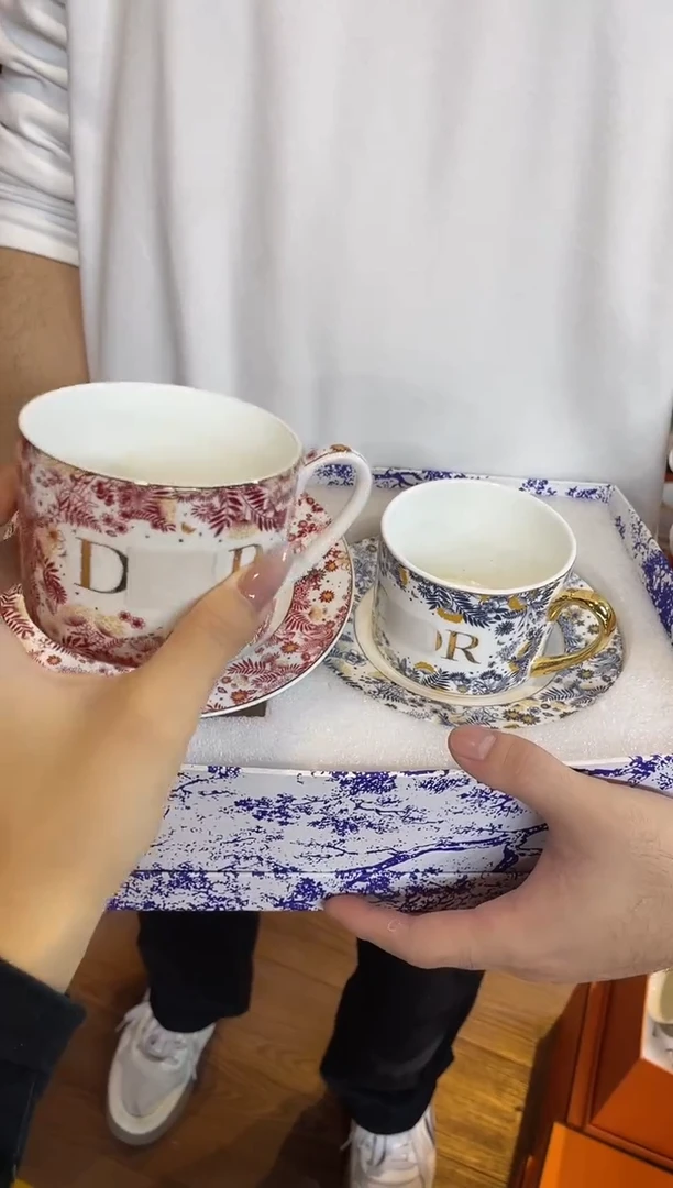 杯鸿辉家品牌瓷器，京东包邮！