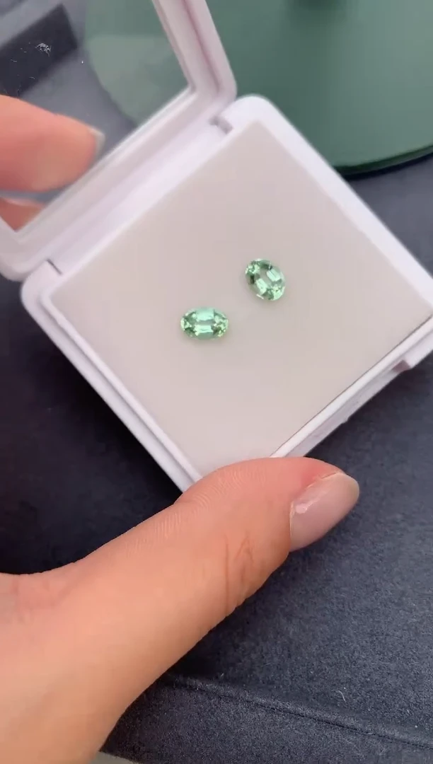 【闪购商品】碧玺裸石未镶嵌2ct绿碧玺配对