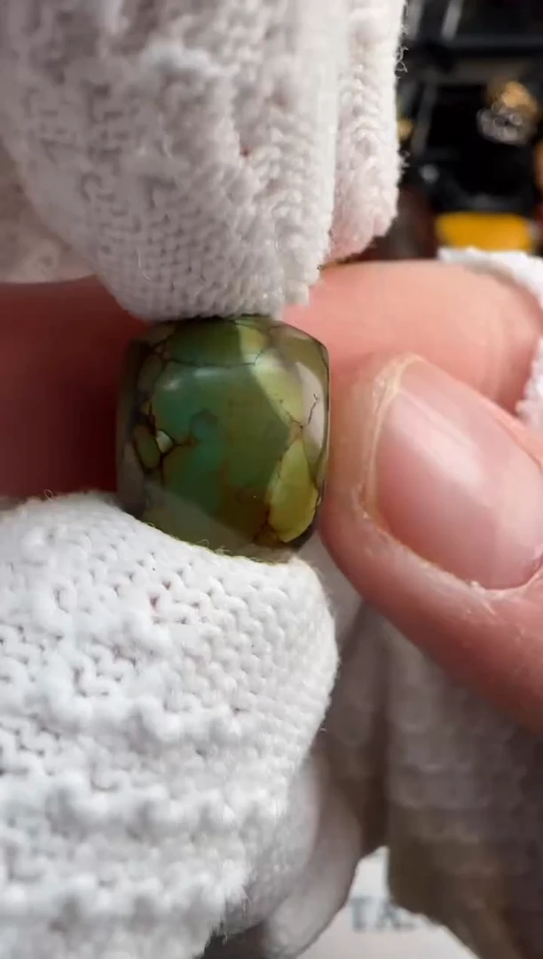 未镶嵌绿松石颈饰松石三通