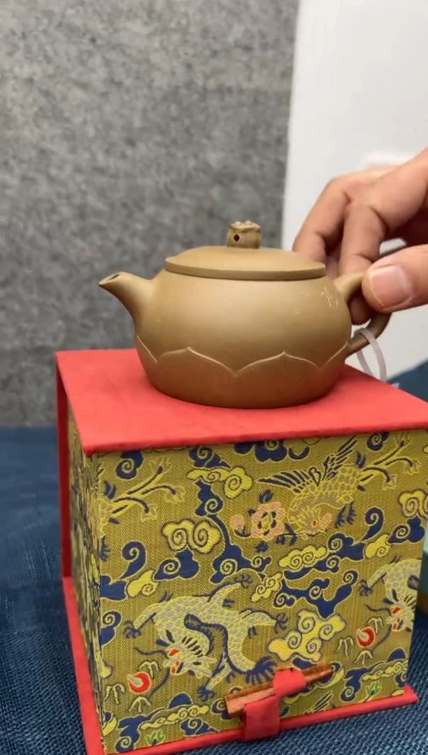 【闪购商品】紫砂茶壶紫砂壶梁军朋110910禅莲壶