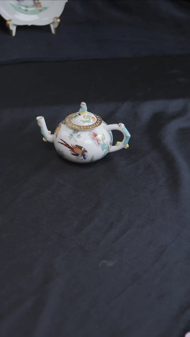 骨瓷婷婷中古器物如图所示60
