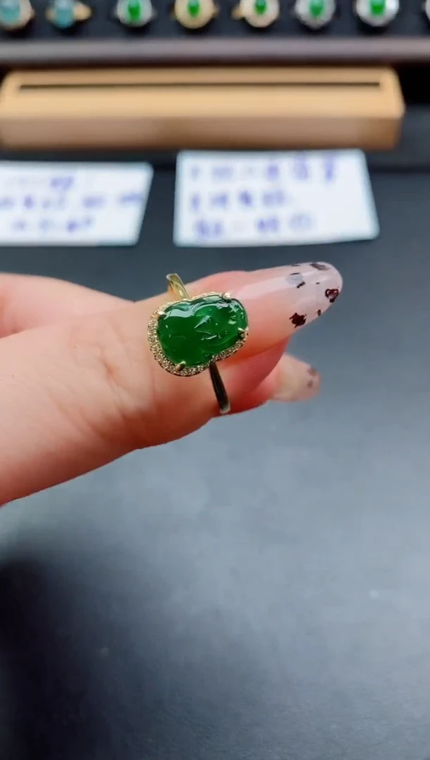 银S925镶嵌戒指翡翠1