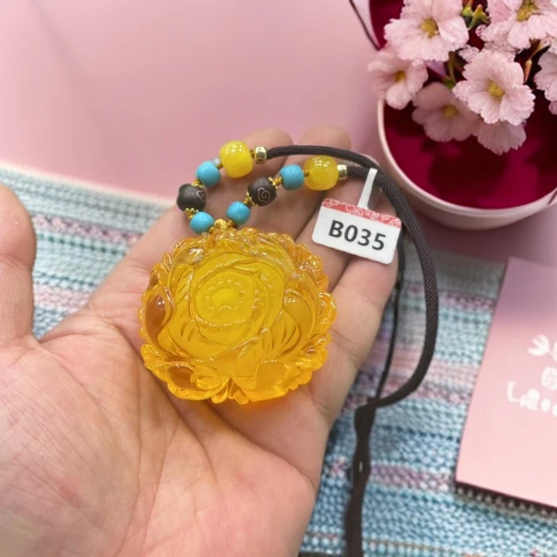 B035琥珀吊坠多样性发