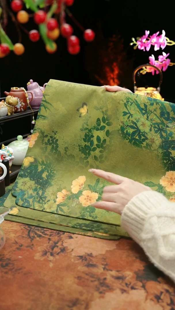 【闪购商品】68*36春颜缎面防水茶席