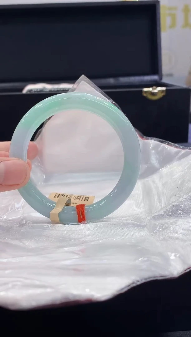 未镶嵌手镯翡翠翡翠手镯