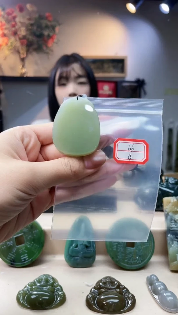 未镶嵌和田玉挂件1