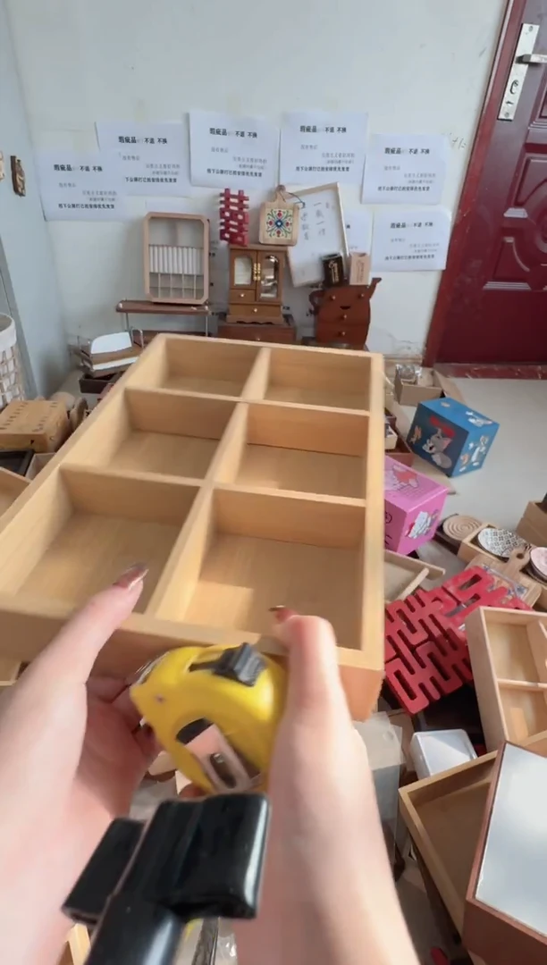 原木色六宫格微瑕拍下不退不换无售后