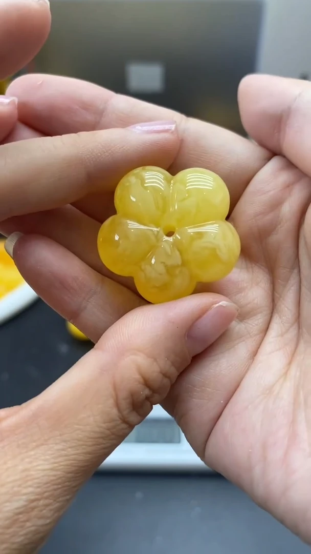 琥珀未镶嵌珠宝奇石1485