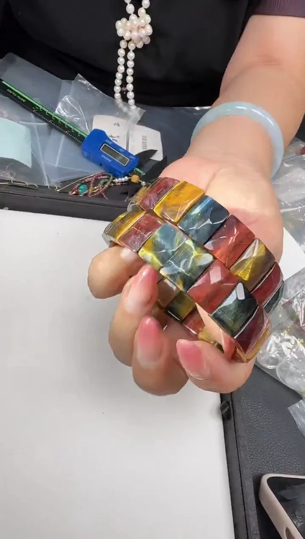 未镶嵌手链木变石（虎睛石）34