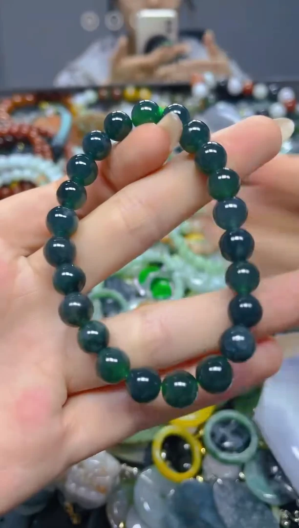 颈饰未镶嵌翡翠8MM/ Q /翡翠A货，一件也是批发价