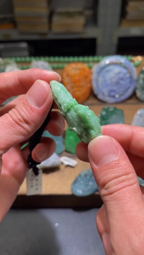 颈饰未镶嵌翡翠MFC1220052