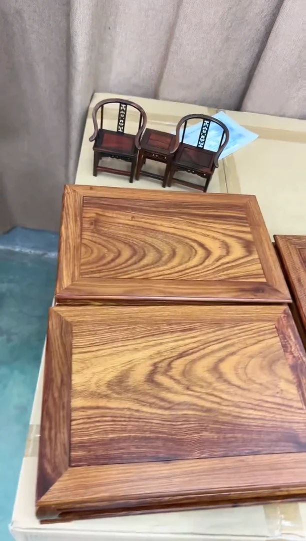 【闪购商品】红酸枝木类大号明式炕桌一张