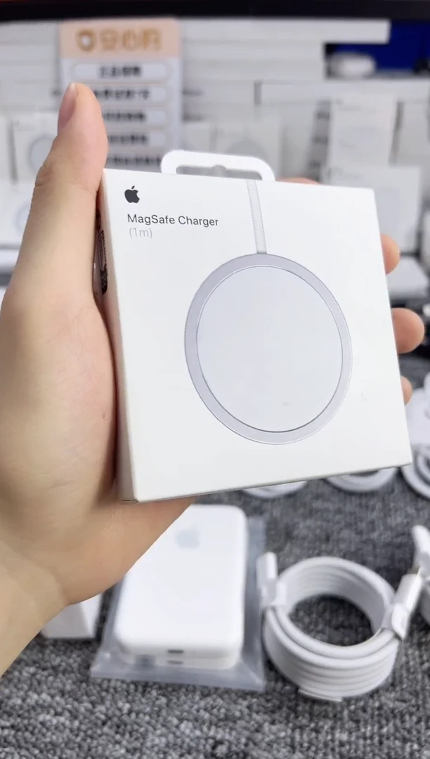 准新品港版25W编织款无线磁吸充一手带盒未使用