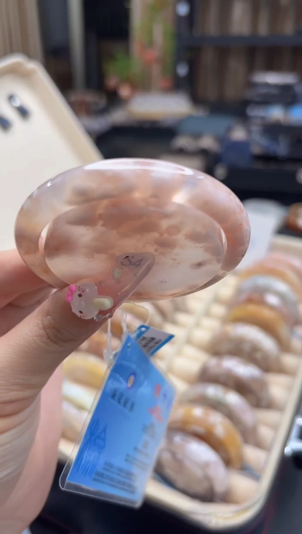 未镶嵌手镯石英质玉204(54圈赠送镯心)