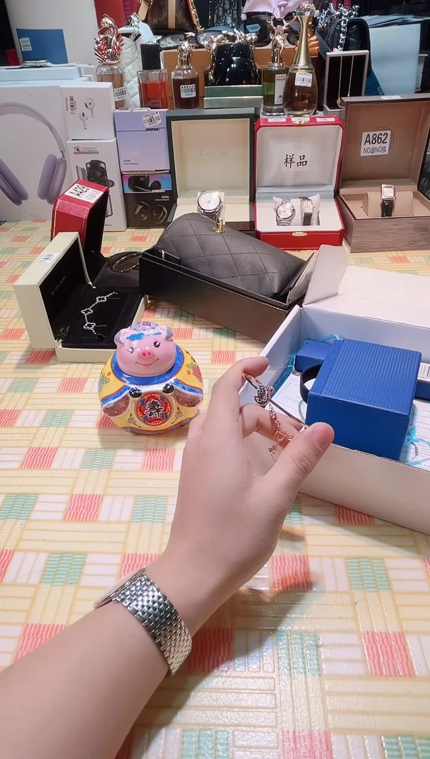 瓷片瓷器 库房到期 全部地板价@@1