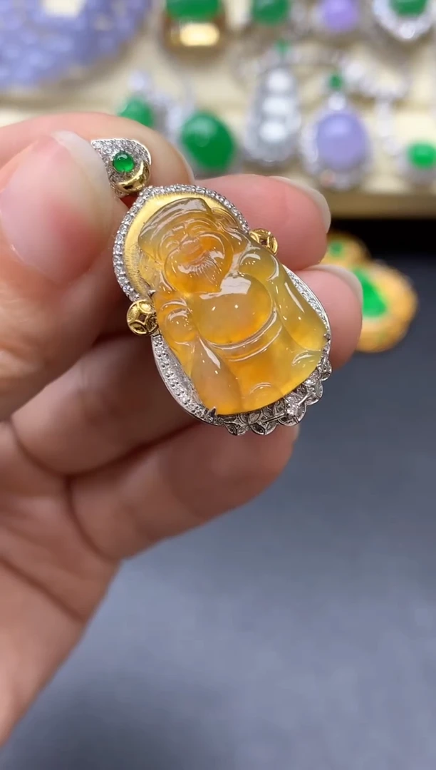 颈饰18K金镶嵌翡翠620-中国好珍宝