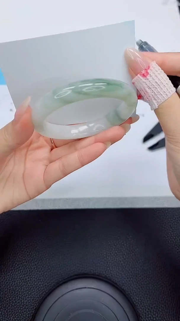 石英质玉手镯未镶嵌10-56.9