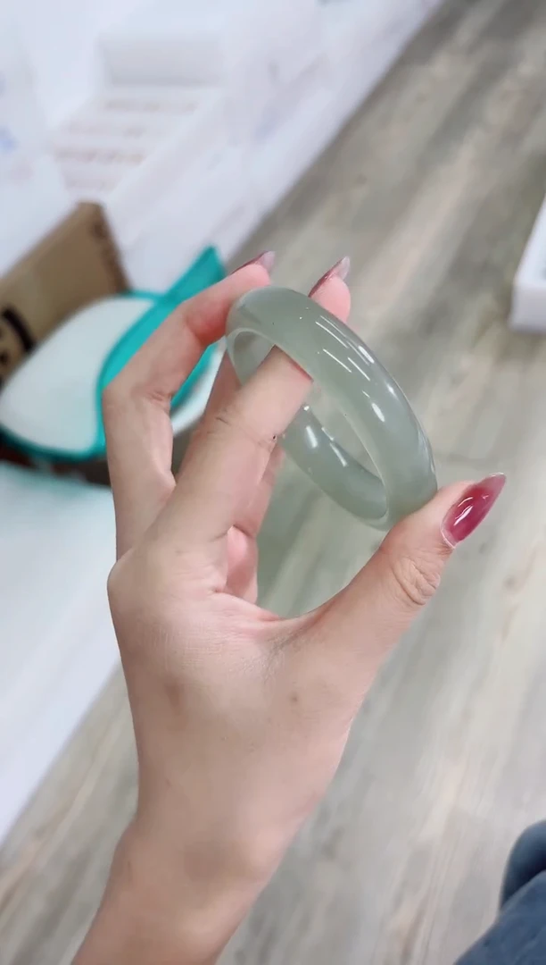 未镶嵌手镯石英质玉29-56D