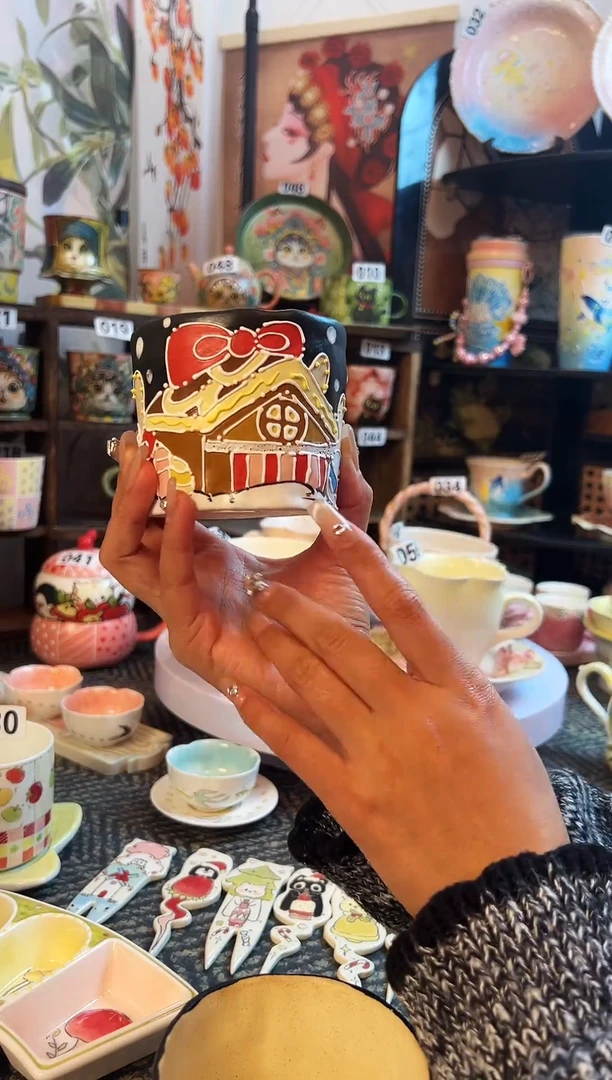 景德镇设计款手绘杯杯