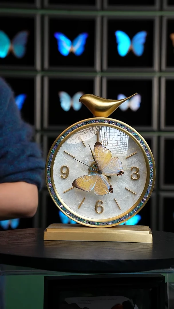 夜明珠闪蝶小钟