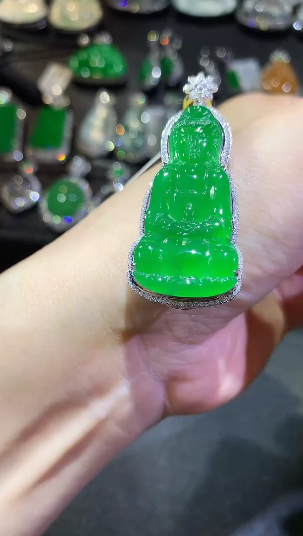 【闪购商品】翡翠吊坠(不含链)18K金镶嵌56-观音