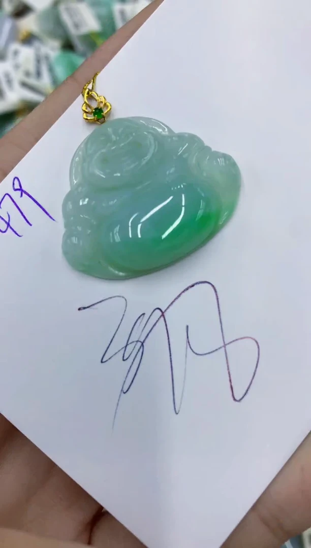 颈饰18K金镶嵌翡翠11111111111