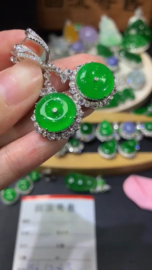 翡翠18K金镶嵌耳饰团购