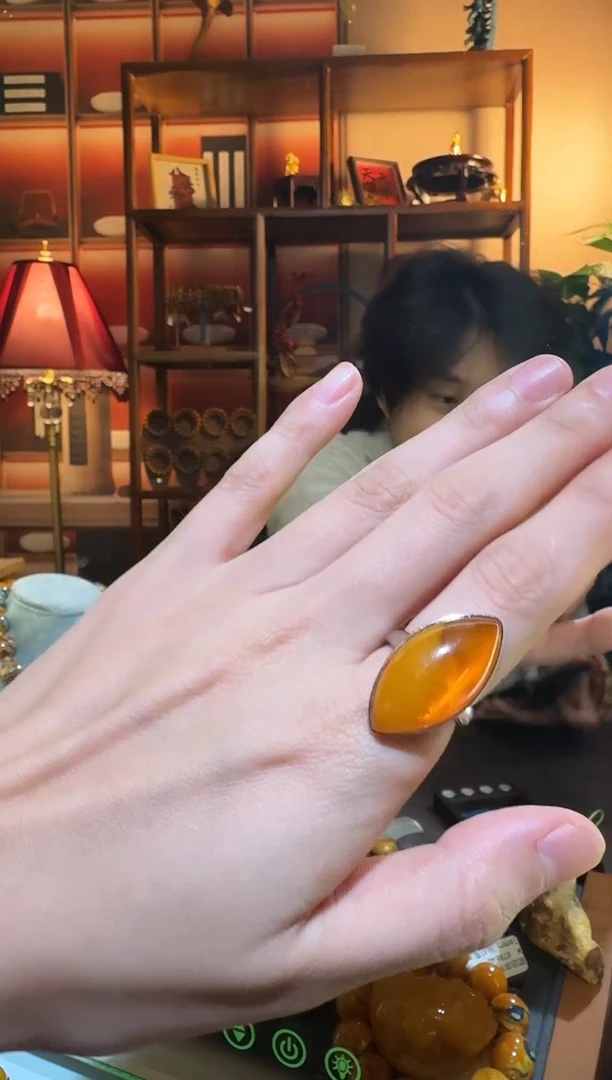 蜜蜡颈饰银S925镶嵌7543天然蜜蜡珠宝奇石