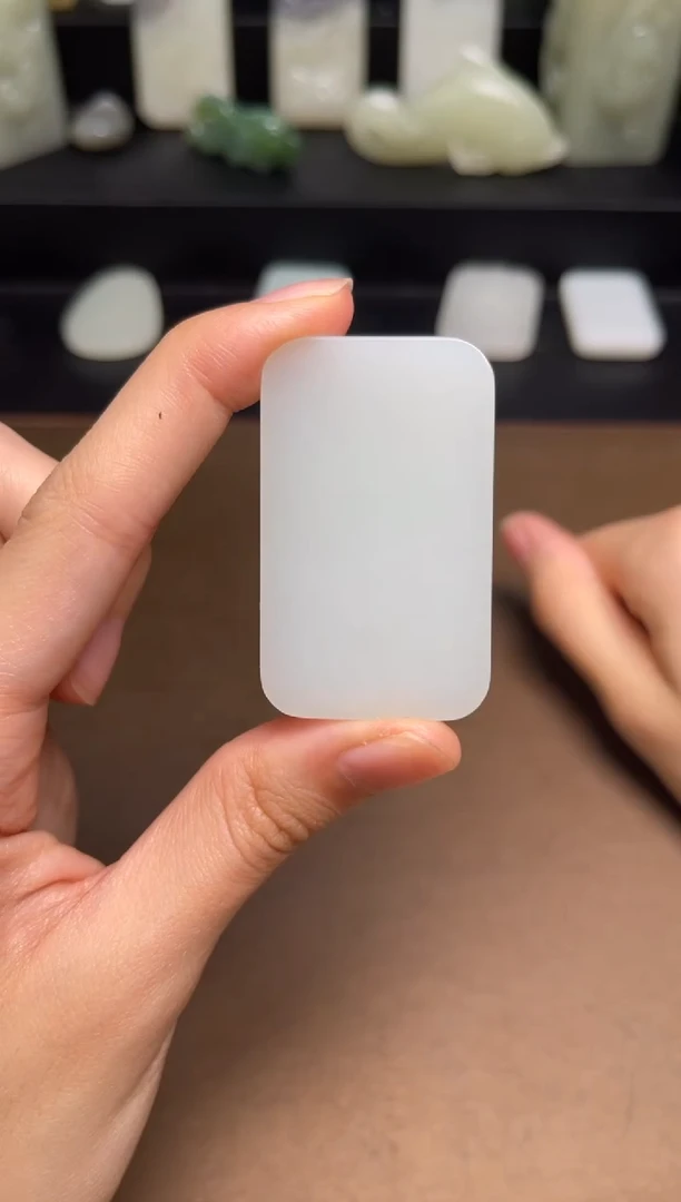 和田玉未镶嵌颈饰50