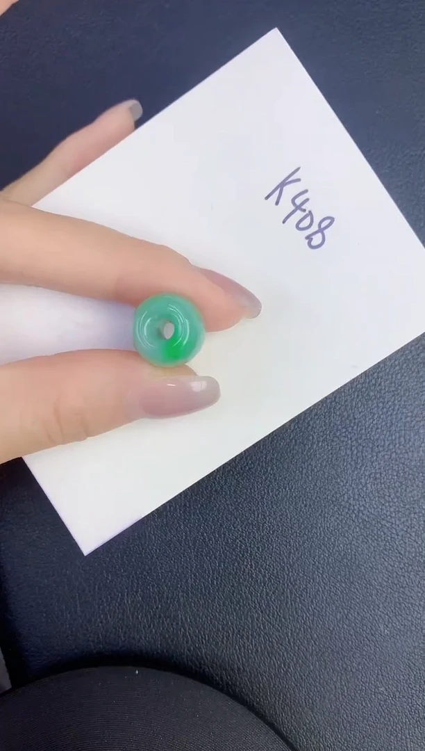 颈饰未镶嵌翡翠缅甸天然翡翠A货