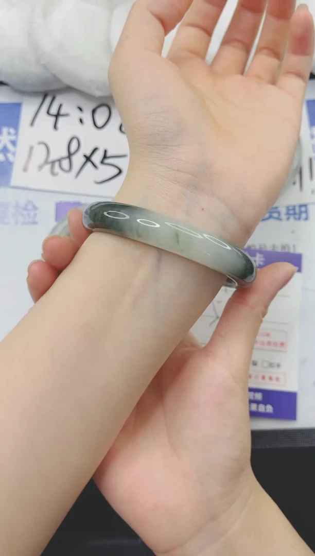 石英质玉手镯未镶嵌249-60