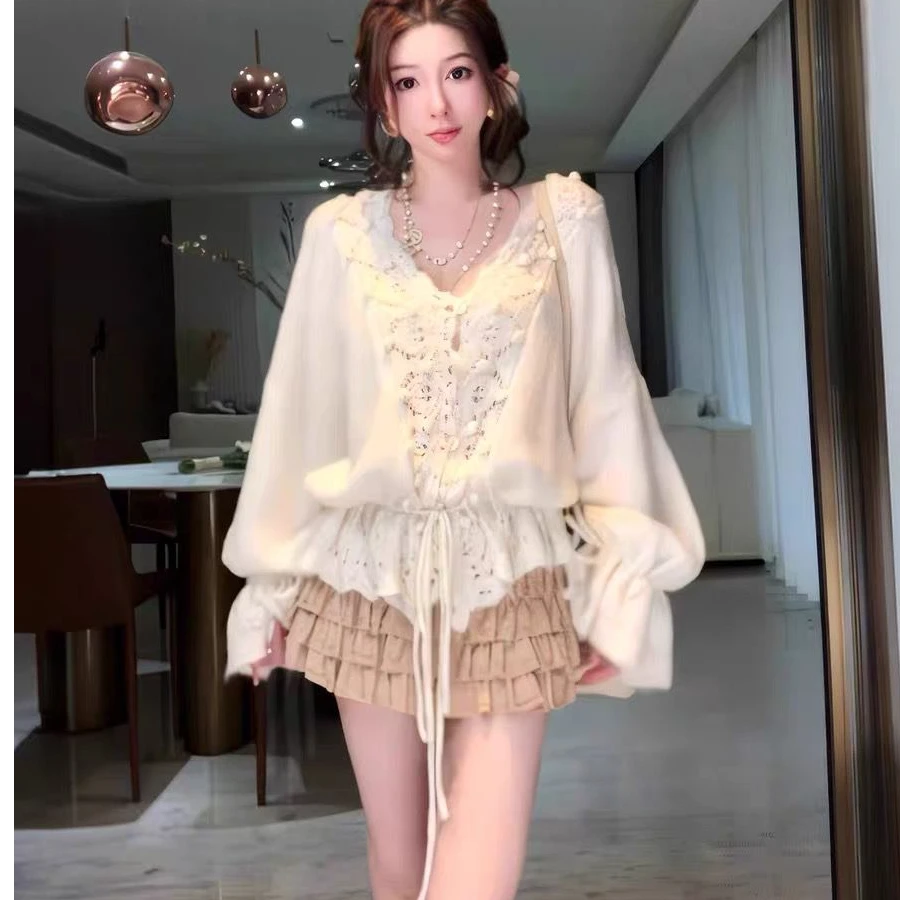 钩花镂空v领针织衫女早秋薄款毛衣外套2025年新款法式高级感上衣