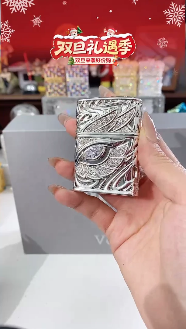 铜Zippo满钻眼中人