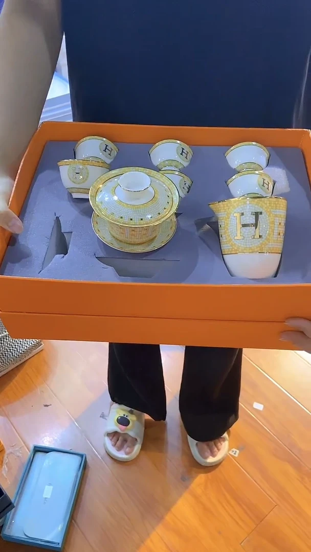 杯鸿辉家品牌瓷器，京东包邮！
