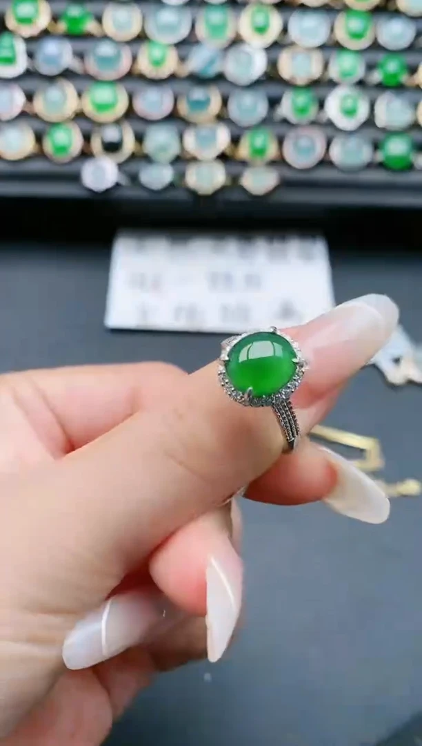 【闪购商品】翡翠戒指银S925镶嵌111111