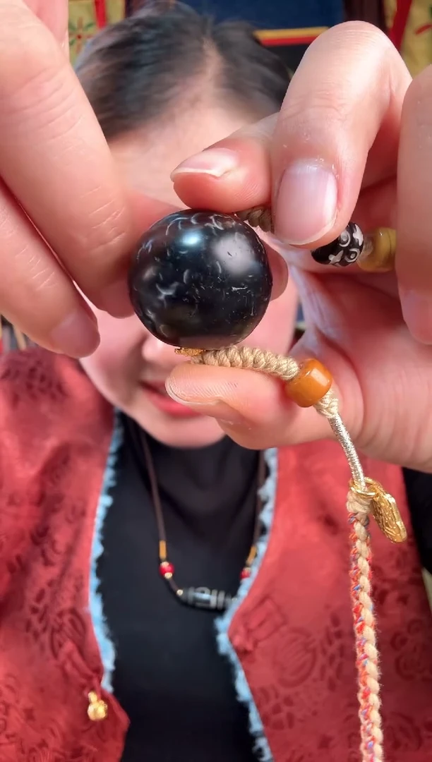 无非金属藏地糖球