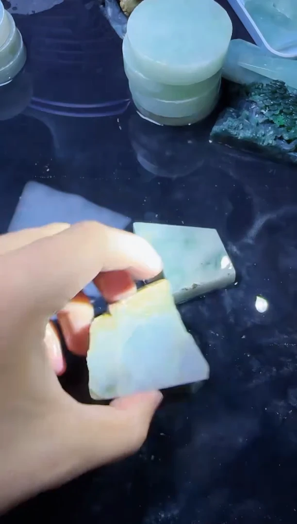 【闪购商品】翡翠颈饰未镶嵌290翡翠