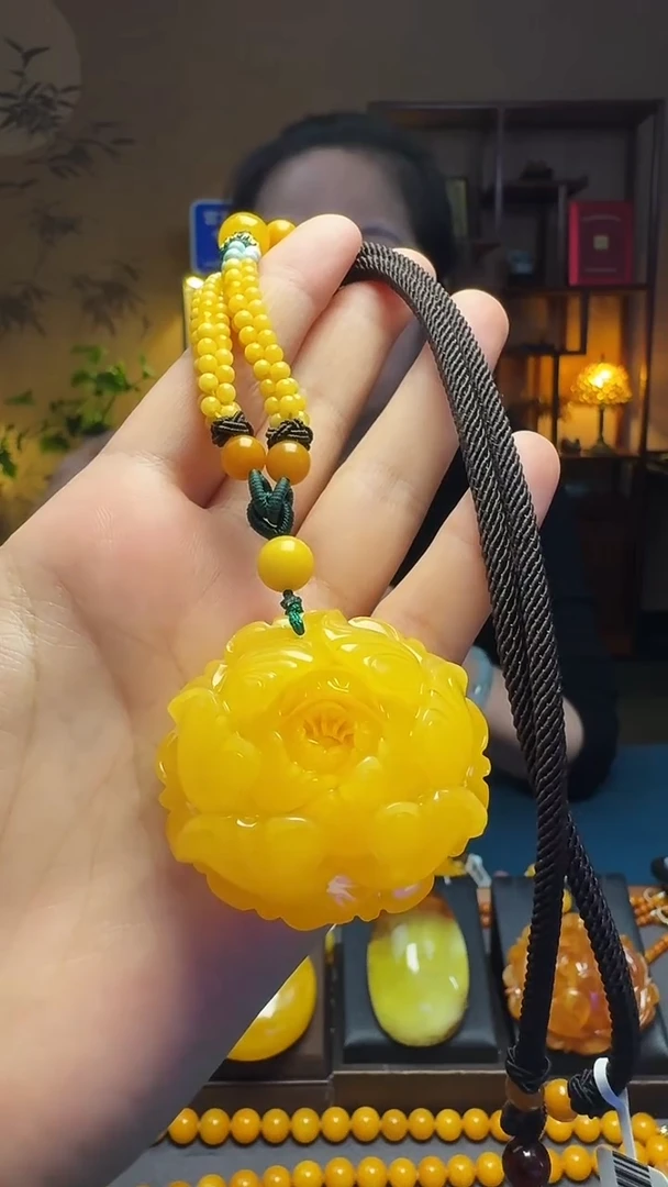 蜜蜡吊坠(赠链)未镶嵌蜜蜡牡丹花套装